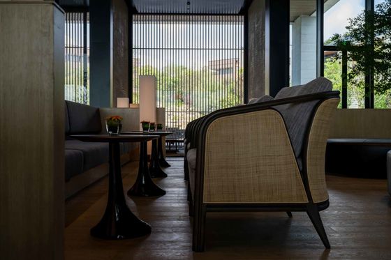 Wearproof Resort Style Apartment Furniture Set Customised Sofa And Chairs
